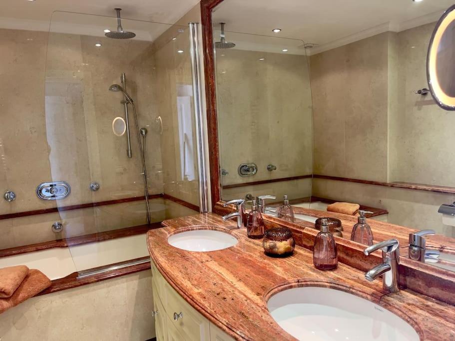 Сasa de vacaciones Spectacular Views At Beachfront Townhouse Rdr318 *