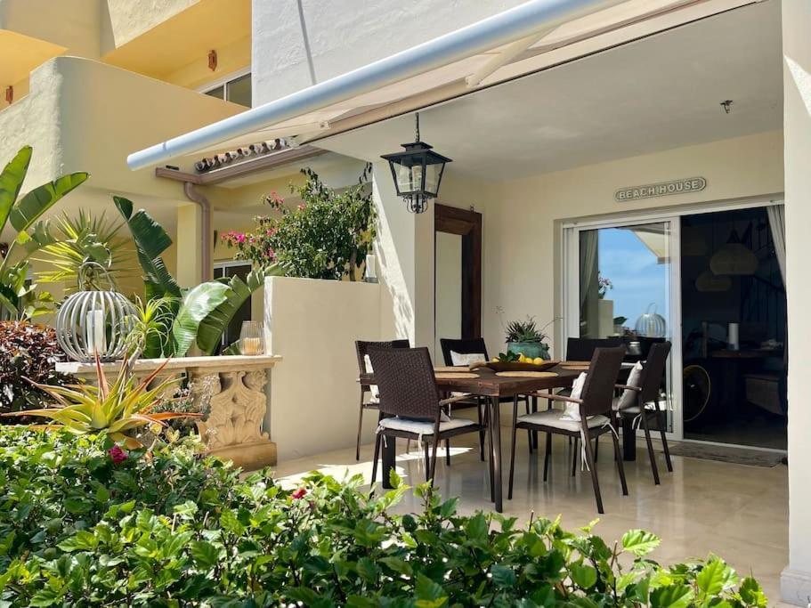 Сasa de vacaciones Spectacular Views At Beachfront Townhouse Rdr318 *